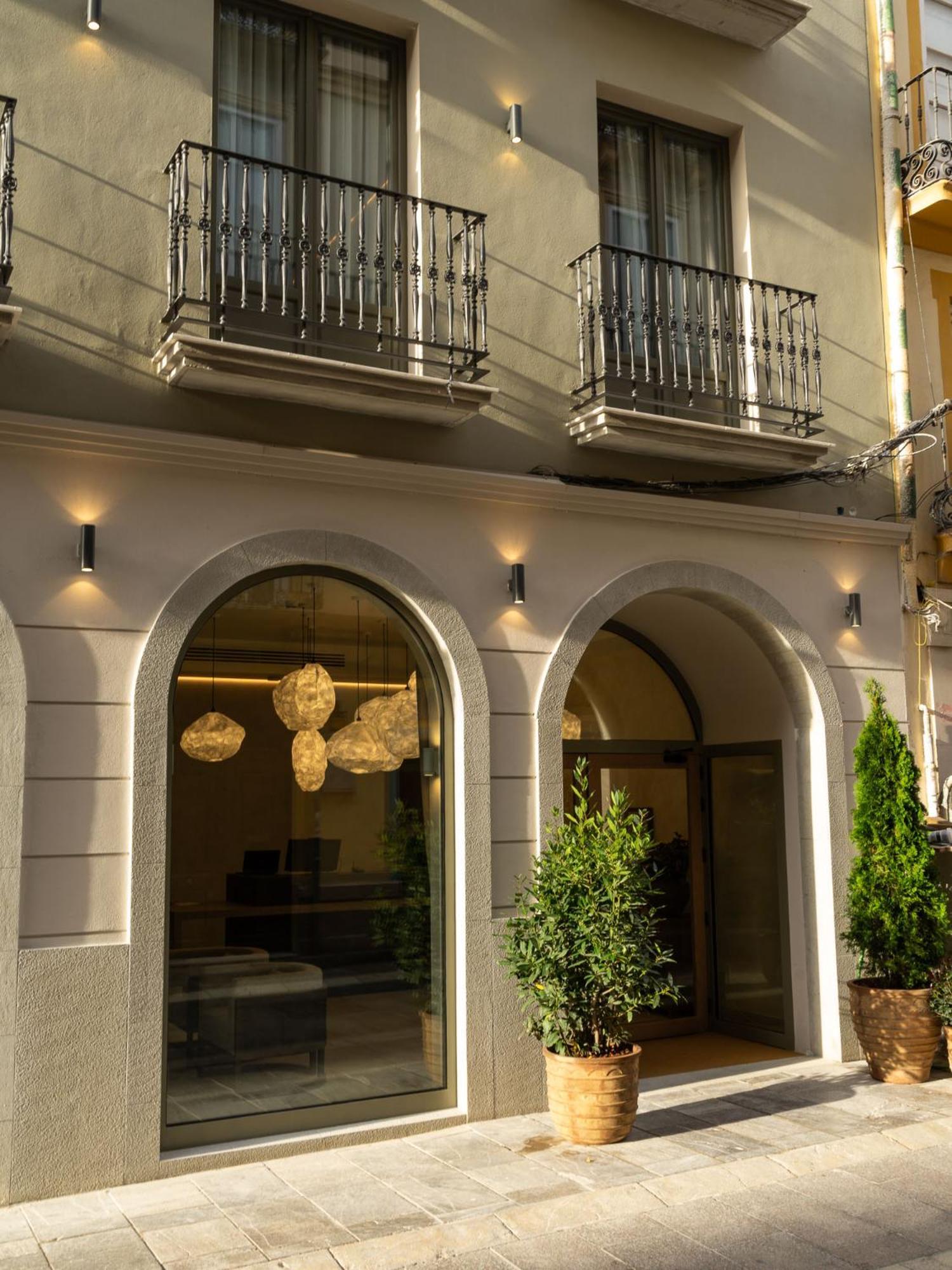 Hotel Well And Come Málaga Buitenkant foto